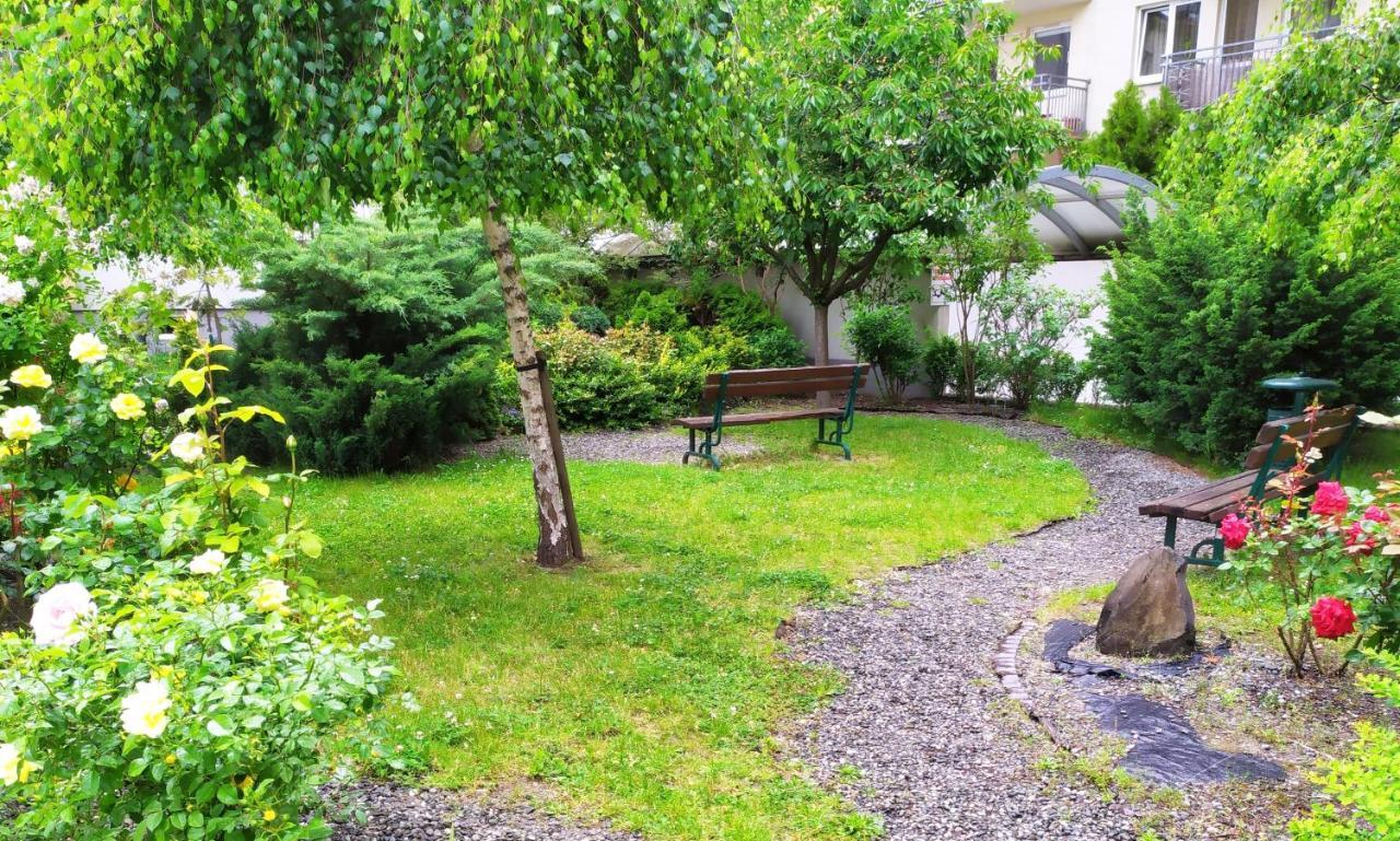 Cystersow Park Daire Krasków Dış mekan fotoğraf